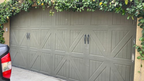 lasvegasgaragedoorguys.com Image