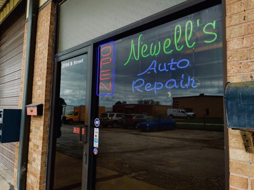 newellsautorepair.com Image