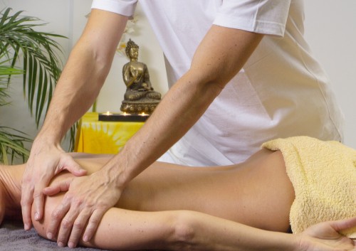 massageyogique.com Image